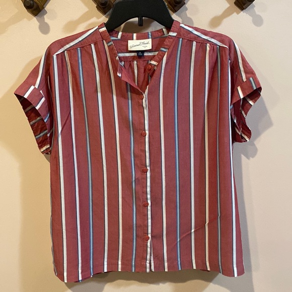 Button Down Top - Picture 1 of 2